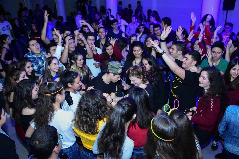 NDA Badaro Neon Night Party